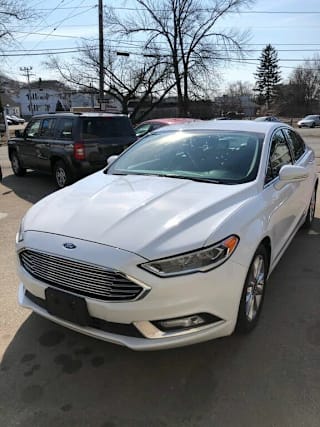 2017 Ford Fusion SE 3FA6P0HDXHR317282 2017 Ford Fusion SE