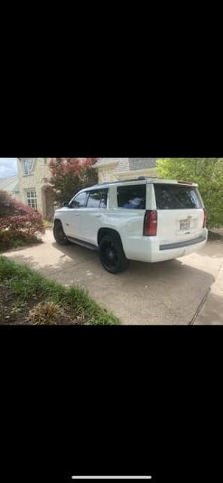 2018 Chevrolet Tahoe LT 1GNSCBKC2JR288451 2018 Chevrolet Tahoe LT