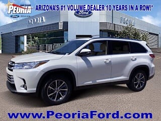 2019 Toyota Highlander XLE 5TDKZRFH3KS572809 2019 Toyota Highlander XLE