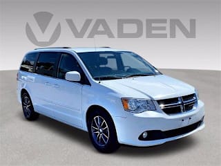 2017 Dodge Grand Caravan SXT 2C4RDGCG7HR842879 2017 Dodge Grand Caravan SXT