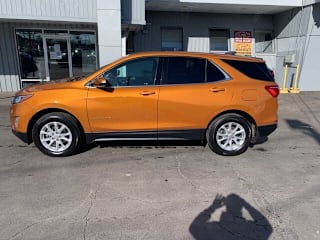 2018 Chevrolet Equinox LT 2GNAXSEV8J6201631 2018 Chevrolet Equinox LT