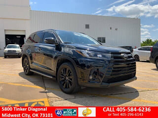 2019 Toyota Highlander SE 5TDKZRFH0KS571455 2019 Toyota Highlander SE