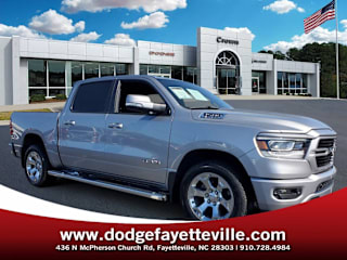 2019 Ram Pickup 1500 1C6RREFT7KN706696 2019 Ram Pickup 1500