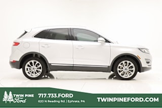 2016 Lincoln MKC Select 5LMCJ2D91GUJ08198 2016 Lincoln MKC Select