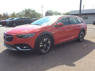 2018 Buick Regal TourX Essence W04GV8SX2J1094087 2018 Buick Regal TourX Essence