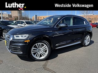 2018 Audi Q5 2.0T quattro Premium Plus WA1BNAFY3J2085669 2018 Audi Q5 2.0T quattro Premium Plus