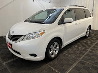 2013 Toyota Sienna LE 8-Passenger 5TDKK3DC0DS379190 2013 Toyota Sienna LE 8-Passenger