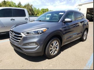 2018 Hyundai Tucson SEL KM8J33A40JU663685 2018 Hyundai Tucson SEL