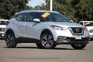 2019 Nissan Kicks SV 3N1CP5CU5KL491677 2019 Nissan Kicks SV