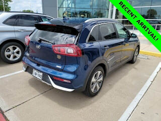 2019 Kia Niro LX KNDCB3LC1K5276207 2019 Kia Niro LX