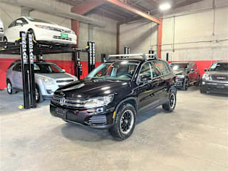 2017 Volkswagen Tiguan 2.0T Limited S 4Motion WVGBV7AX9HK047294 2017 Volkswagen Tiguan 2.0T Limited S 4Motion