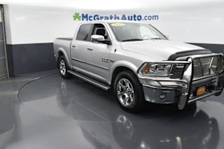 2018 Ram Pickup 1500 Laramie 1C6RR7NT2JS180569 2018 Ram Pickup 1500 Laramie