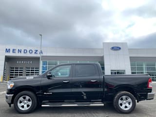 2019 Ram Pickup 1500 1C6SRFFT5KN720135 2019 Ram Pickup 1500