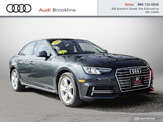 2018 Audi A4 2.0T quattro Premium WAUDNAF4XJA135661 2018 Audi A4 2.0T quattro Premium