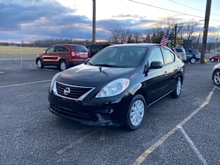 2014 Nissan Versa 1.6 S 3N1CN7AP3EL827720 2014 Nissan Versa 1.6 S