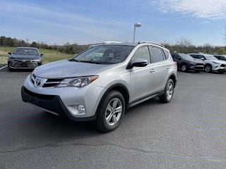 2015 Toyota RAV4 XLE JTMRFREV8FJ050534 2015 Toyota RAV4 XLE