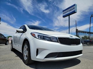 2018 Kia Forte LX 3KPFL4A7XJE217715 2018 Kia Forte LX