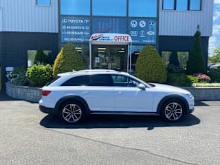 2017 Audi A4 allroad 2.0T quattro Premium Plus WA18NAF40HA043869 2017 Audi A4 allroad 2.0T quattro Premium Plus