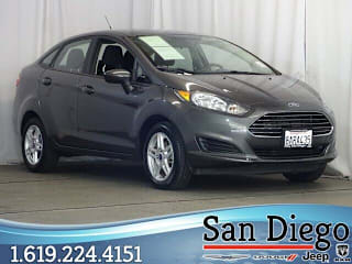 2017 Ford Fiesta 3FADP4BJ9HM159785 2017 Ford Fiesta