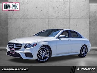2018 Mercedes-Benz E-Class E 300 WDDZF4JB3JA370082 2018 Mercedes-Benz E-Class E 300