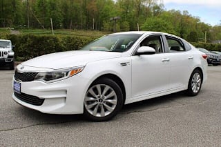 2018 Kia Optima LX 5XXGT4L36JG251673 2018 Kia Optima LX