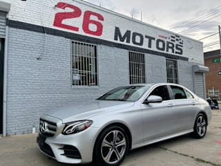 2018 Mercedes-Benz E-Class E 300 4MATIC WDDZF4KB5JA428742 2018 Mercedes-Benz E-Class E 300 4MATIC