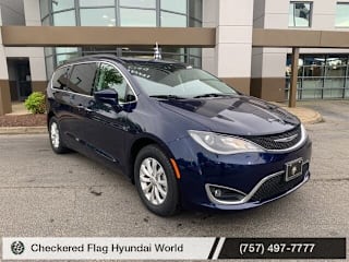 2019 Chrysler Pacifica Touring Plus 2C4RC1FG6KR598340 2019 Chrysler Pacifica Touring Plus