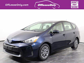 2017 Toyota Prius v Four JTDZN3EU1HJ071008 2017 Toyota Prius v Four