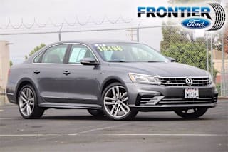 2017 Volkswagen Passat 1.8T R-Line 1VWDT7A37HC044417 2017 Volkswagen Passat 1.8T R-Line