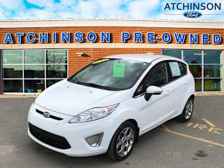 2011 Ford Fiesta SES 3FADP4FJ3BM135077 2011 Ford Fiesta SES