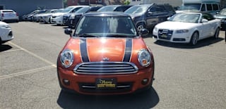 2011 MINI Cooper Base WMWSU3C59BT093153 2011 MINI Cooper Base