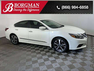 2017 Nissan Altima 1N4AL3AP8HC138295 2017 Nissan Altima