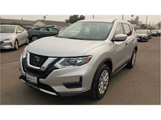 2020 Nissan Rogue S KNMAT2MT9LP528241 2020 Nissan Rogue S
