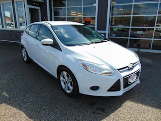 2013 Ford Focus SE 1FADP3K29DL166945 2013 Ford Focus SE