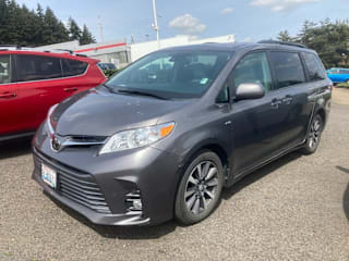 2018 Toyota Sienna XLE Premium 7-Passenger 5TDDZ3DC5JS202053 2018 Toyota Sienna XLE Premium 7-Passenger