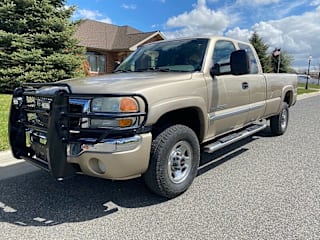2004 GMC Sierra 2500HD SLT 1GTHK29G04E136565 2004 GMC Sierra 2500HD SLT