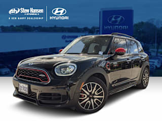 2018 MINI Countryman WMZYV9C38J3F02577 2018 MINI Countryman