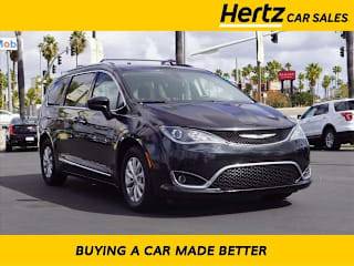 2019 Chrysler Pacifica Touring L 2C4RC1BG4KR560014 2019 Chrysler Pacifica Touring L