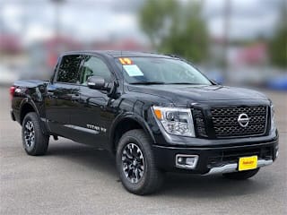 2019 Nissan Titan PRO-4X 1N6AA1E53KN511734 2019 Nissan Titan PRO-4X