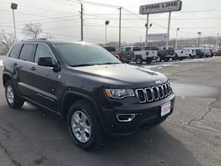 2017 Jeep Grand Cherokee Laredo 1C4RJFAG9HC956686 2017 Jeep Grand Cherokee Laredo