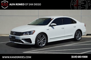 2017 Volkswagen Passat 1VWDT7A3XHC062992 2017 Volkswagen Passat