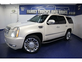 2009 Cadillac Escalade 1GYFK13289R247888 2009 Cadillac Escalade