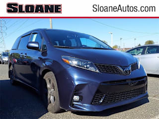 2018 Toyota Sienna SE 8-Passenger 5TDXZ3DC7JS914092 2018 Toyota Sienna SE 8-Passenger