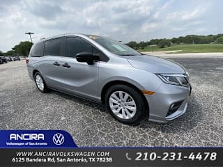 2018 Honda Odyssey LX 5FNRL6H21JB036130 2018 Honda Odyssey LX