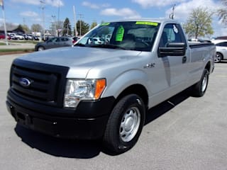 2010 Ford F-150 XL 1FTMF1CW1AKC10571 2010 Ford F-150 XL