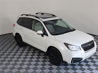 2017 Subaru Forester 2.5i Premium JF2SJAGC8HH569690 2017 Subaru Forester 2.5i Premium