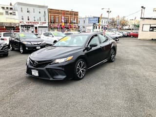 2019 Toyota Camry SE 4T1B11HK9KU696737 2019 Toyota Camry SE