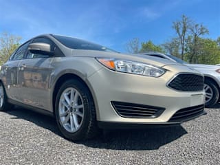 2016 Ford Focus SE 1FADP3K29GL250199 2016 Ford Focus SE