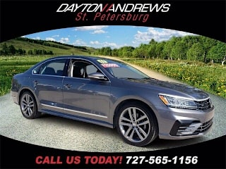 2017 Volkswagen Passat 1VWDT7A31HC032294 2017 Volkswagen Passat
