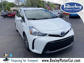 2016 Toyota Prius v Three JTDZN3EU1GJ050688 2016 Toyota Prius v Three